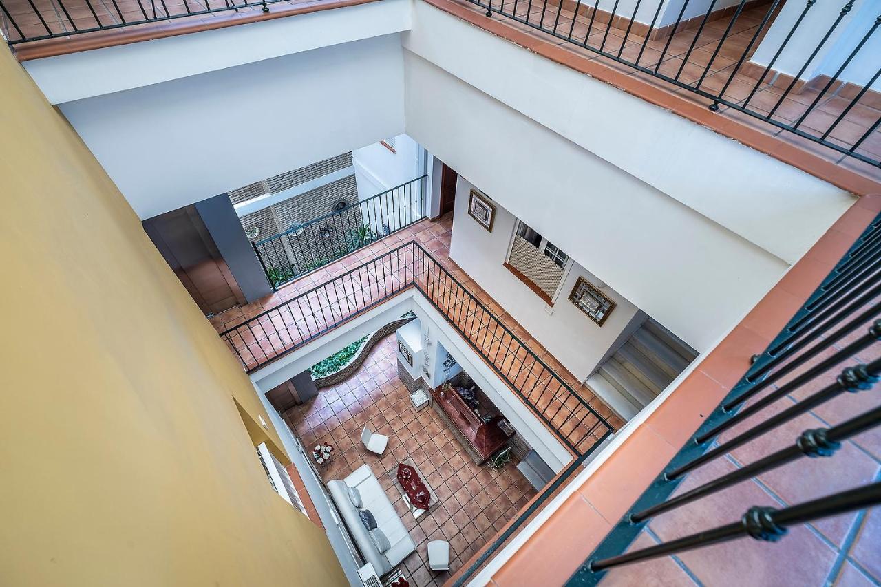 Noches De Triana Hotel Seville Exterior photo