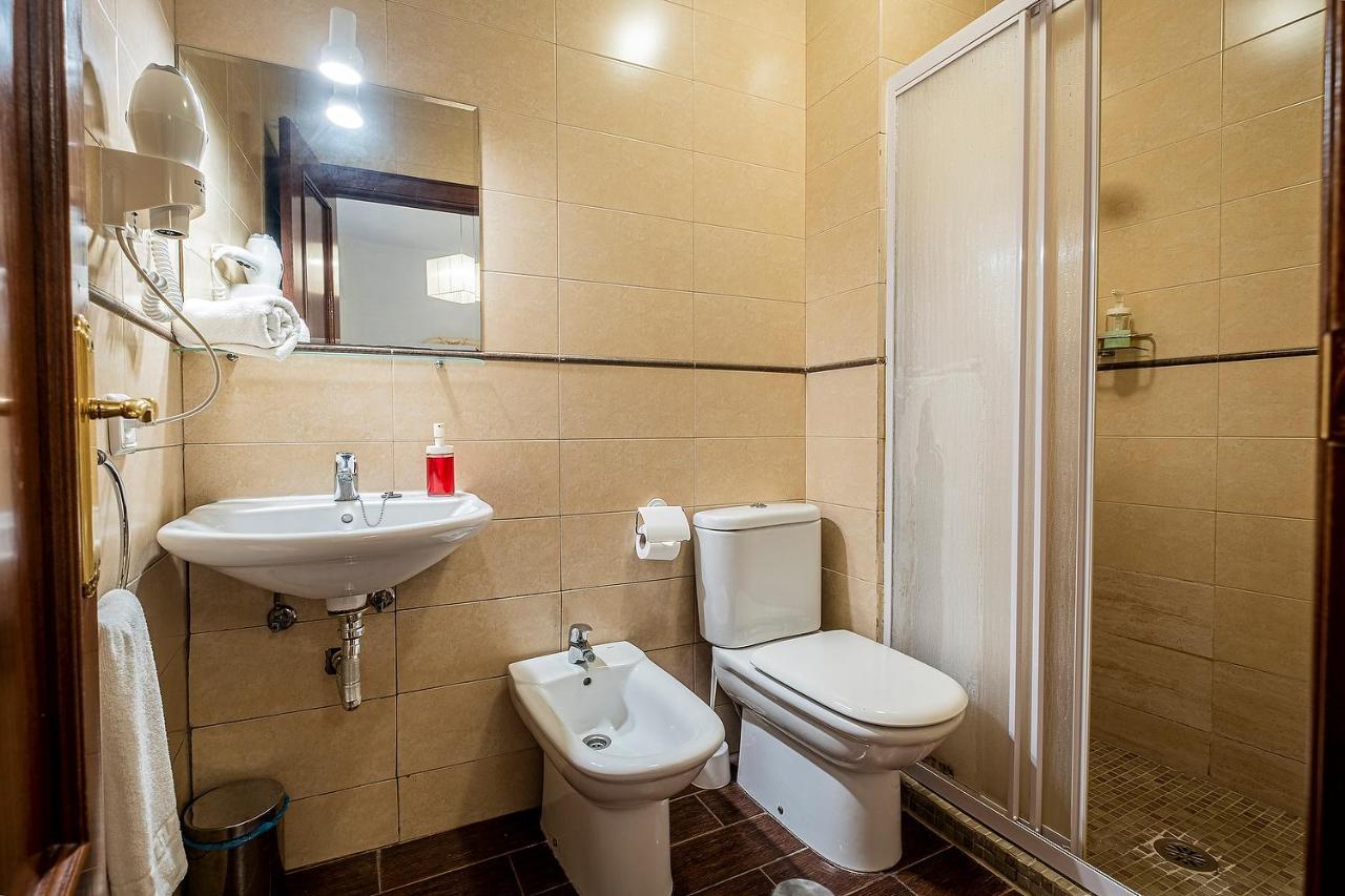 Noches De Triana Hotel Seville Exterior photo