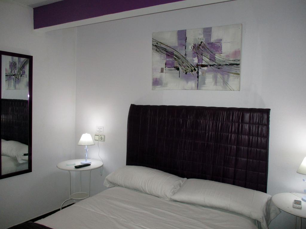 Noches De Triana Hotel Seville Exterior photo
