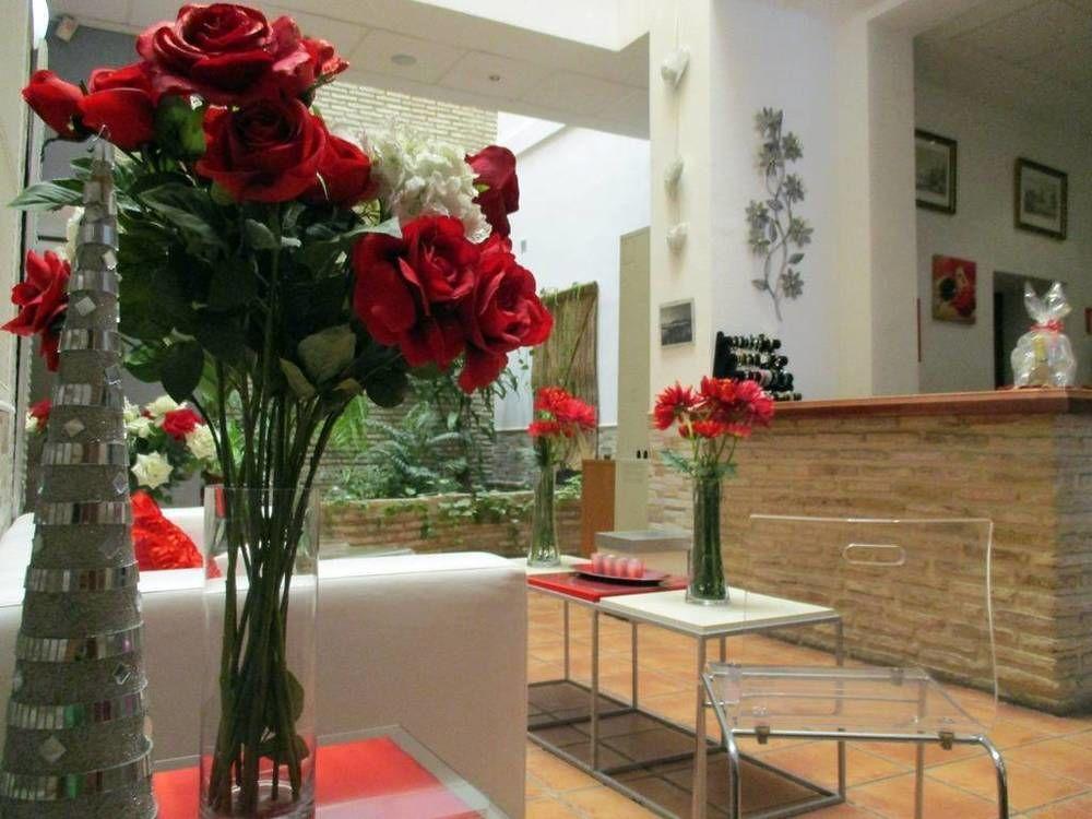 Noches De Triana Hotel Seville Exterior photo